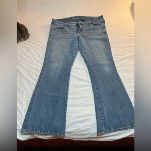 American Eagle Outfitters Light Blue Kick Boot Jeans